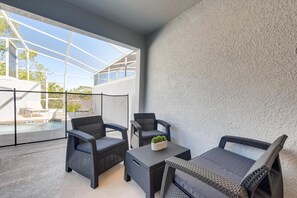 Appartement, Meerdere bedden (8953 CC - 4BR Townhome with Sparkling) | Zwembad | Een binnenzwembad en een verwarmd zwembad