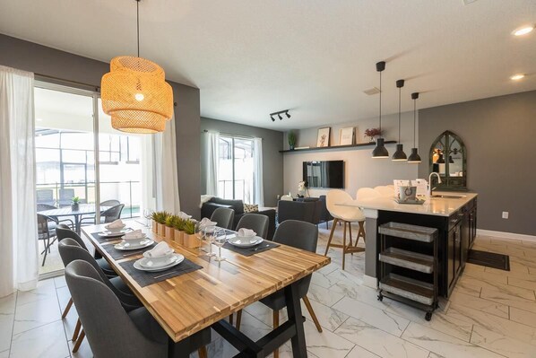 Condo, Multiple Beds (8924 SD - Luxury 4BR Townhome: Privat) | Dining