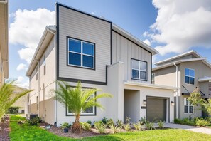 Exterior - 2751 BD -luxury 5BR Single Family - Private Pool (Kissimmee)