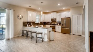 House, Multiple Beds (4507 NL Stunning 6BR, Private Pool & ) | Private kitchen - 4507 NL Stunning 6br, Private Pool & Spa (Kissimmee)