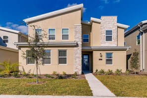 Exterior - 2859 BD - Grand Luxury Villa With a Sparkling Pool (Kissimmee)