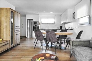 Fridge, microwave, oven, dishwasher - Villa Amalia Eco - Duplex 14 (Torrevieja)