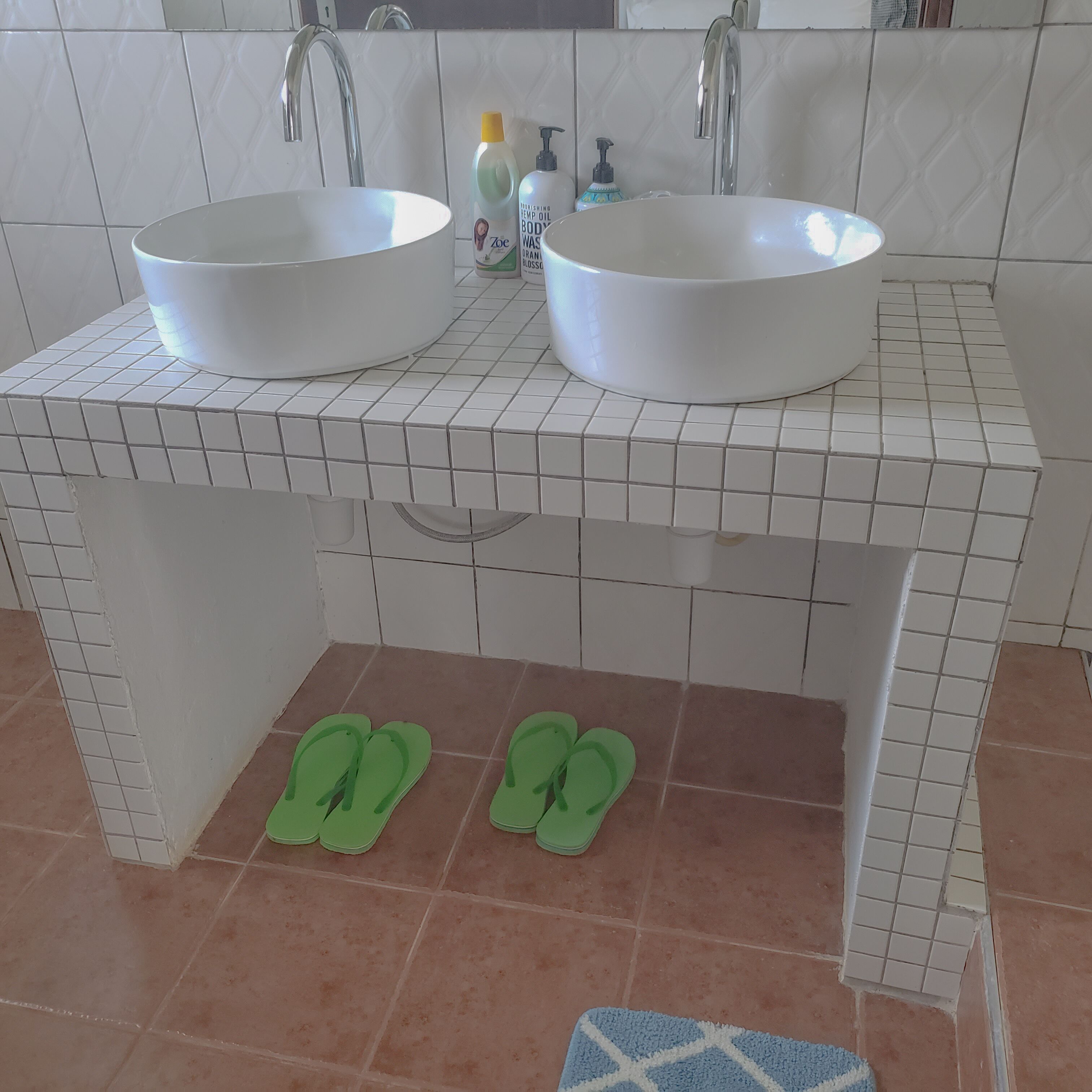 Bathtub