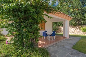 Classic Apartment | Terrace/patio - Residence BouganVillage (Budoni)