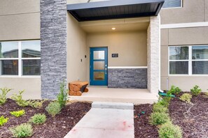 คอนโด, หลายเตียง (412 OC  - 5BR Home Bliss: Private Poo) | การตกแต่งภายนอก