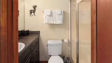 Hair dryer, towels