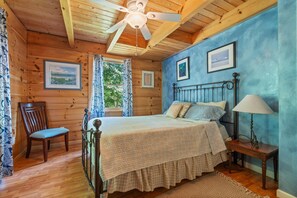 3 chambres, fer et planche à repasser, accès au Wi-Fi (inclus)