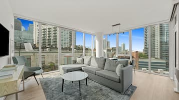 Téléviseur à écran plat de 50 po avec télévision par câble, téléviseur