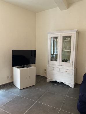 Fernseher