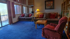 TV, fireplace - Condo within walking distance of the Chile Express (Angel Fire)