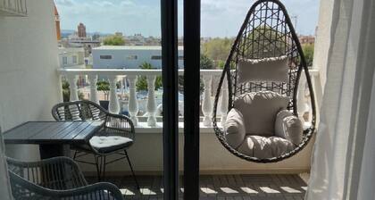 Cozy 2 bedroom and 2 bathroom Apartment