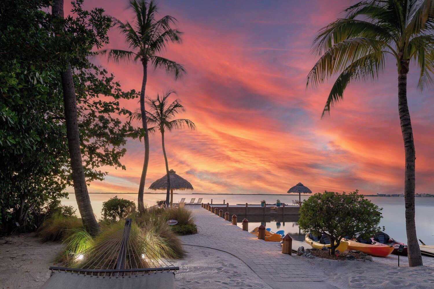 Sun-loungers, beach towels, kayaking