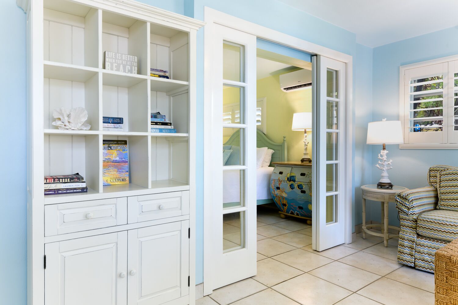 Suite | Soundproofing, iron/ironing board, free WiFi, bed sheets