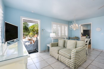 Breadfruit Suite | 1 bedroom, soundproofing, iron/ironing board, free WiFi at Kona Kai Resort and Gallery - Adults Only