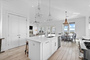 Fridge, microwave, oven, stovetop - Gulf Views, Pet Friendly, Private Pool | Mala House - Next to Rosemary Beach (Inlet Beach)