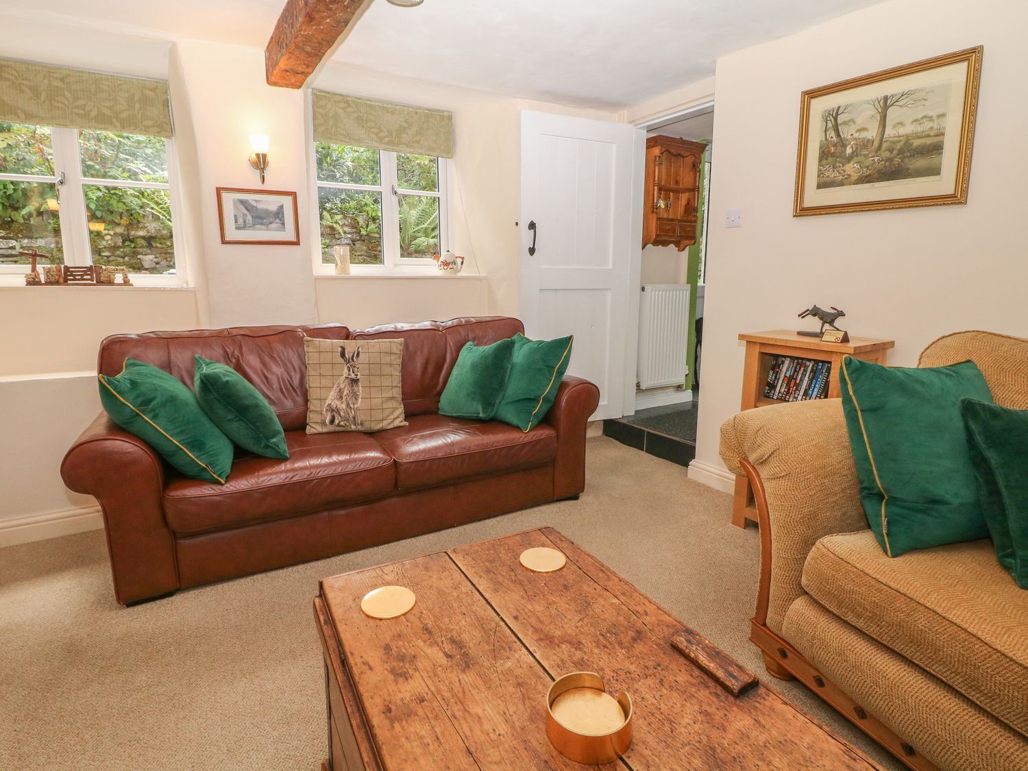 Cottage | Living room | DVD player