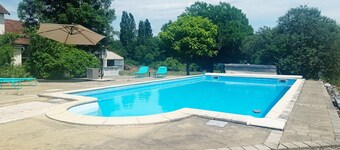 Gîte Périgord Pourpre with park and swimming pool