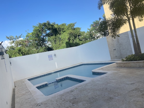 Utomhuspool