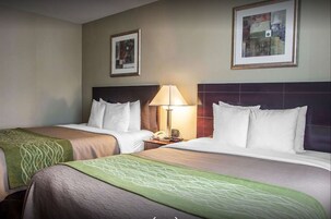 Quarto casal ou duplo standard | Escrivaninha, ferros/tábuas de passar roupa, Wi-Fi de cortesia