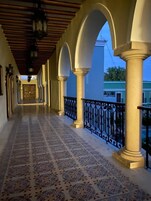 32-inch flat-screen TV with cable channels, TV