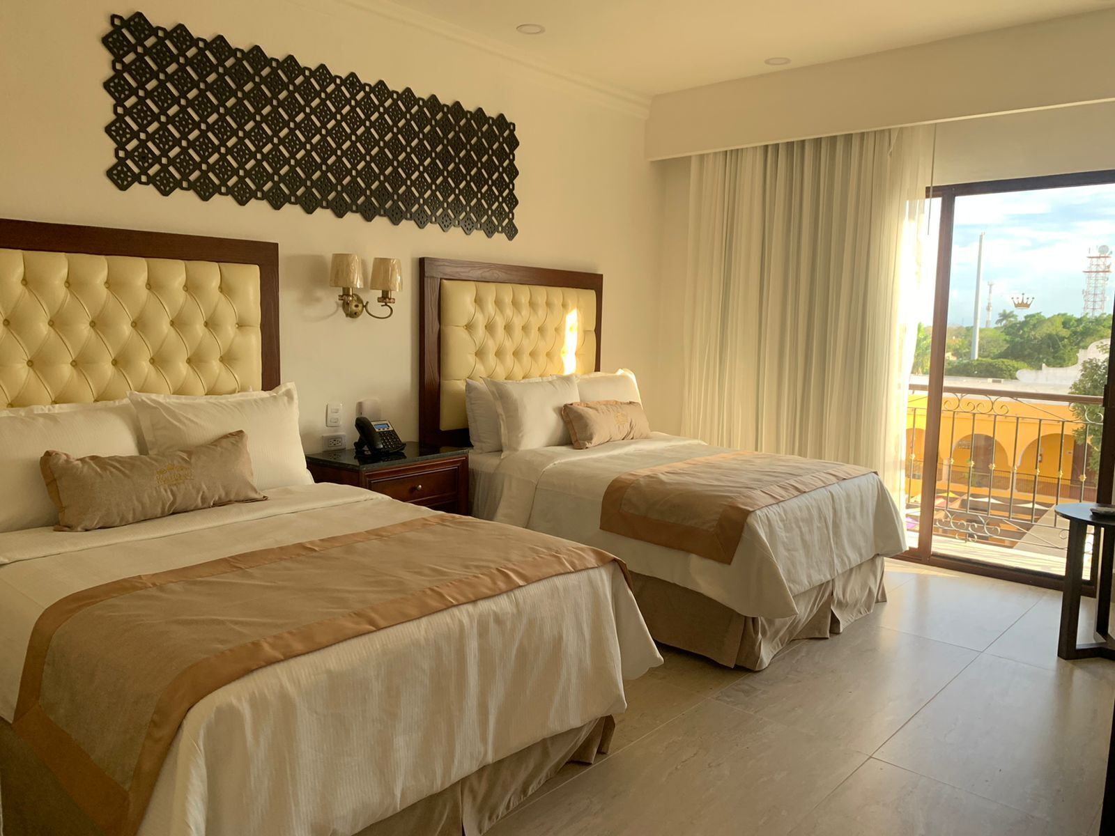 standard double room | 2 bedrooms, in-room safe, desk, iron/ironing board