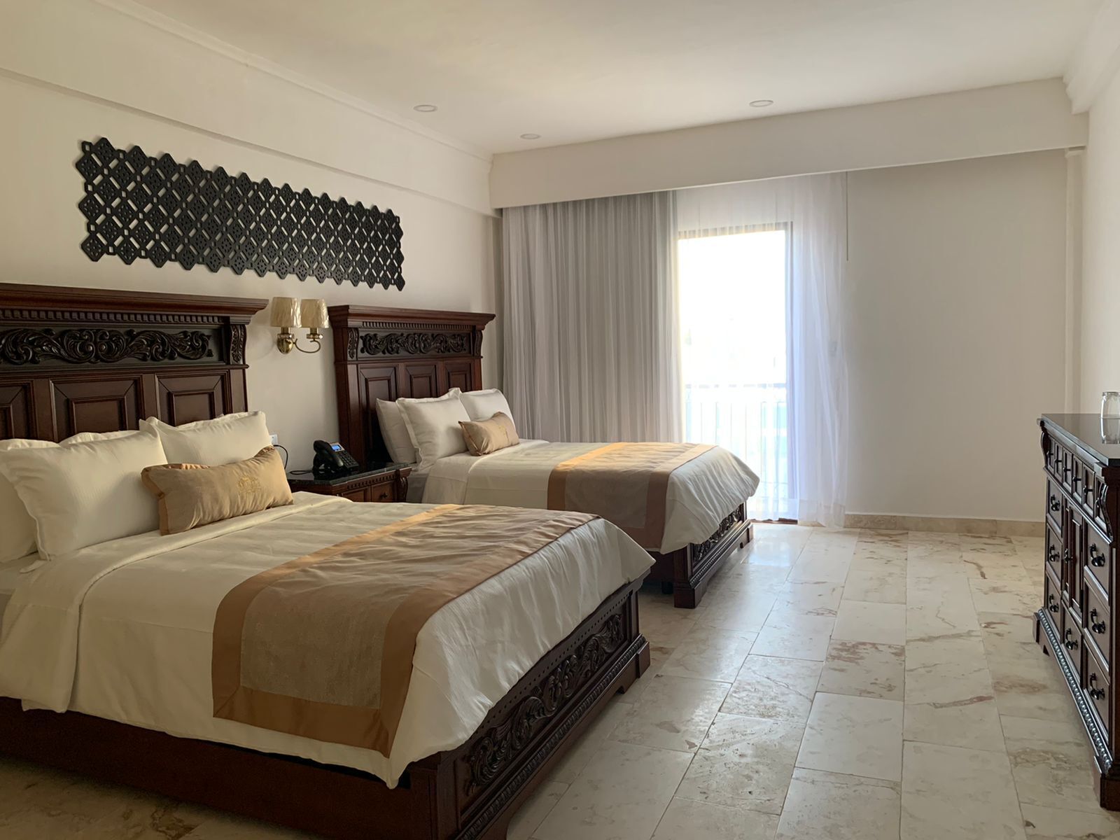 In-room safe, desk, iron/ironing board, free WiFi
