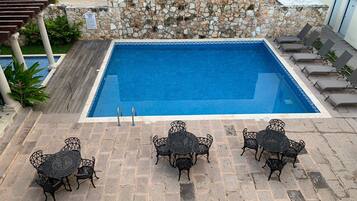 Alberca al aire libre