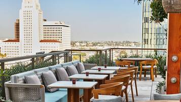 2 restaurants, breakfast, lunch, dinner served; Spanish cuisine