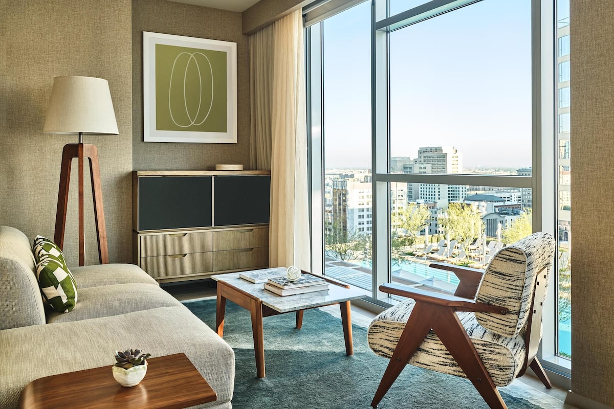 55-inch LCD TV with satellite channels, TV, Netflix