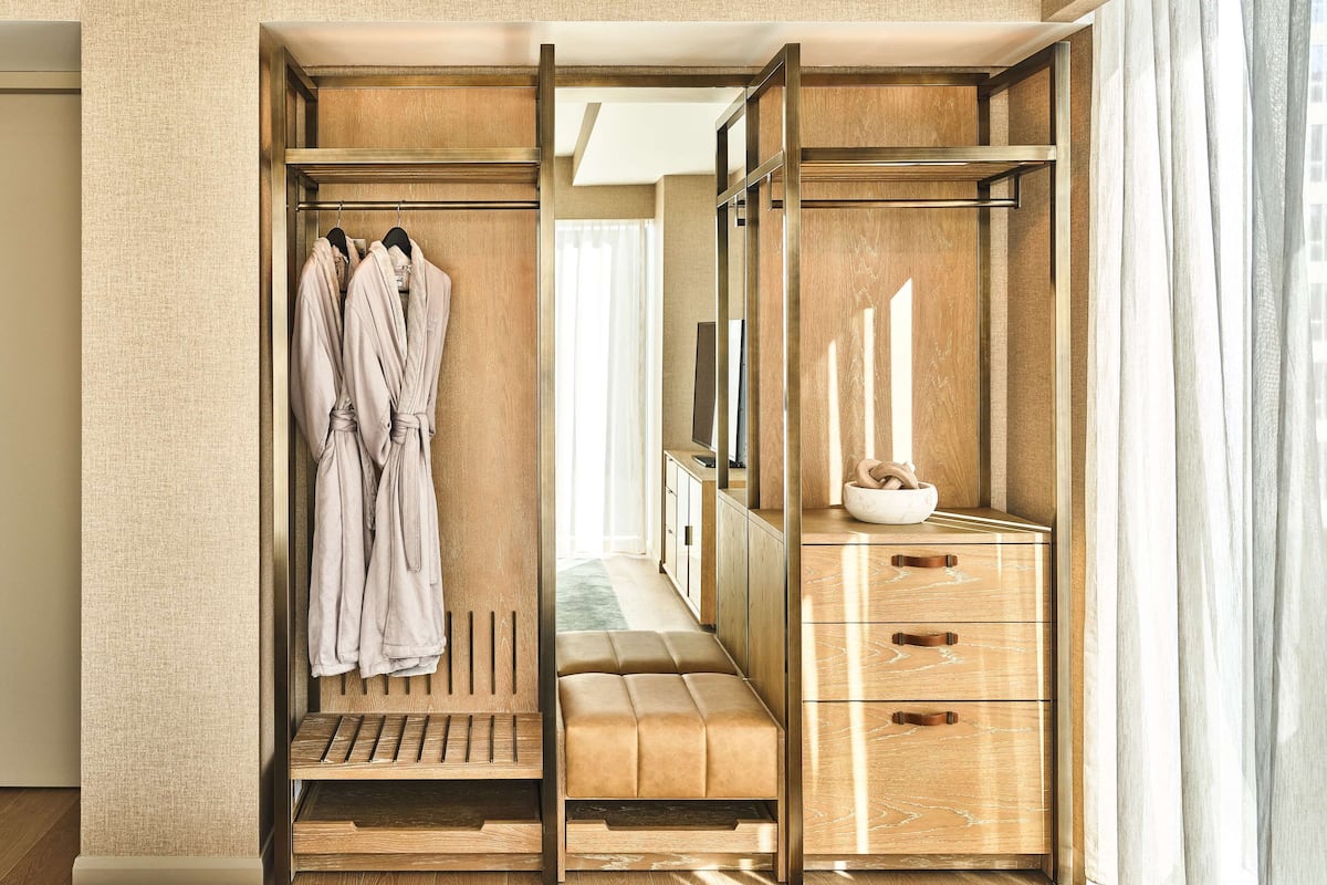 Ropa de cama de alta calidad, edredón y minibar