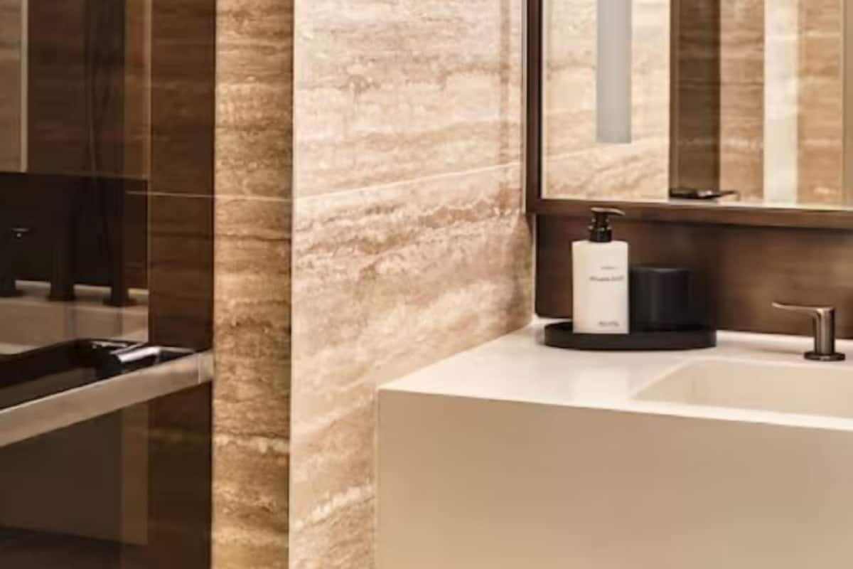 Baño | Regadera tipo lluvia, amenidades de baño gratuitas, secadora de cabello