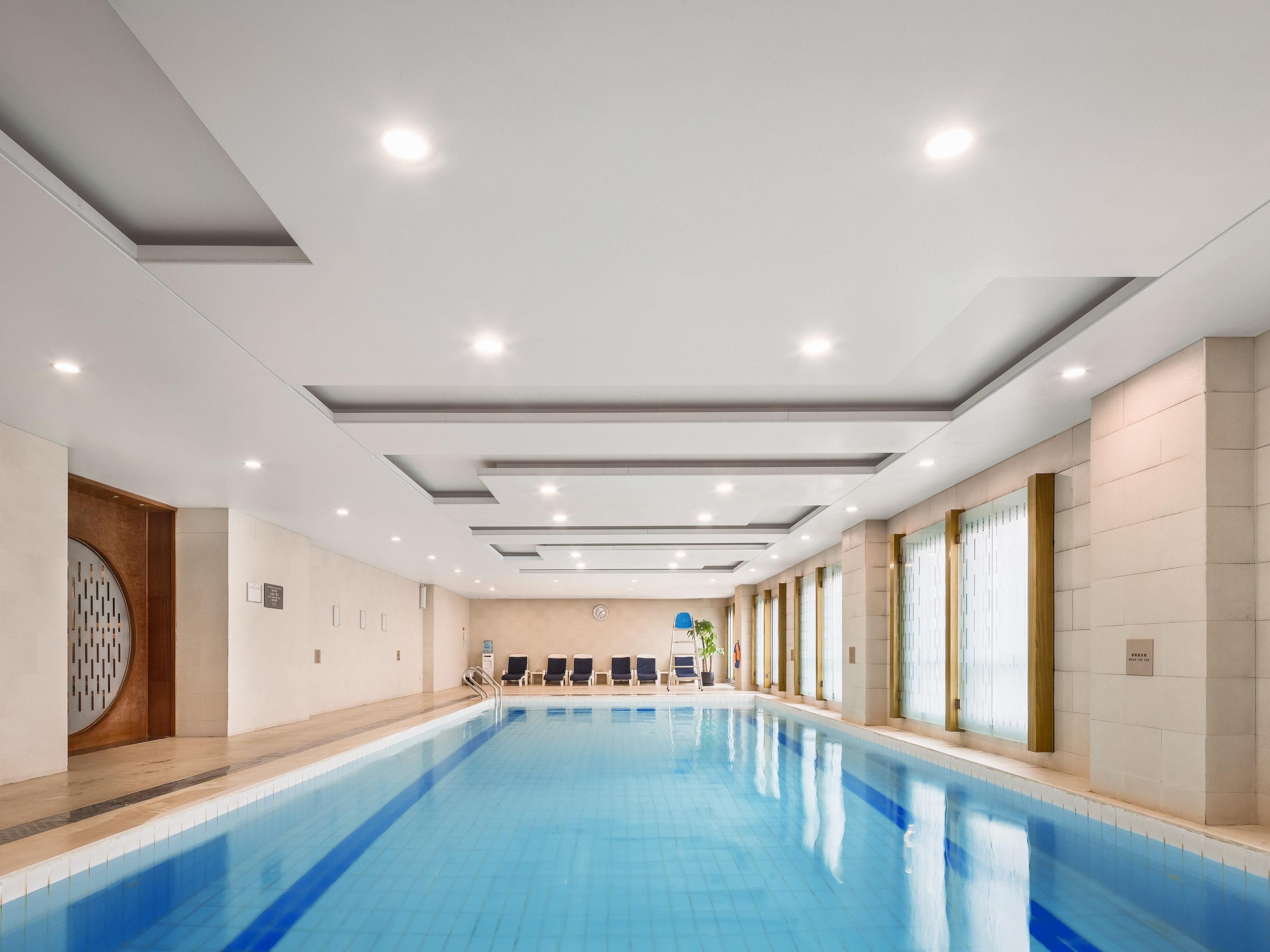 Una piscina techada