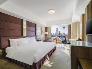 Frigobar, quartos à prova de som, ferros/tábuas de passar roupa