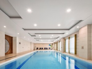 Indoor pool - Swissotel Shenyang (Shenyang)
