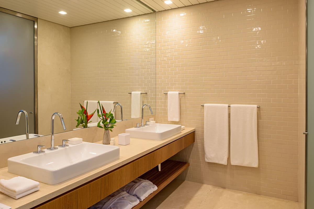 shower, free toiletries, hair dryer, bathrobes