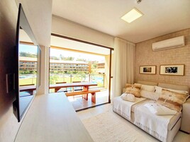 Family Apartment | Living room | 40-inch TV with satellite channels