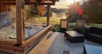 "Moritz" in the feel-good oasis on the Trausdorfberg with sauna/whirlpool