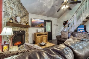 Smart TV, chimenea y futbolito 