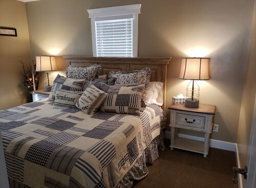 Charming Farmhouse at Veyo Pool Resort