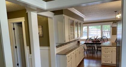 Charming Farmhouse at Veyo Pool Resort