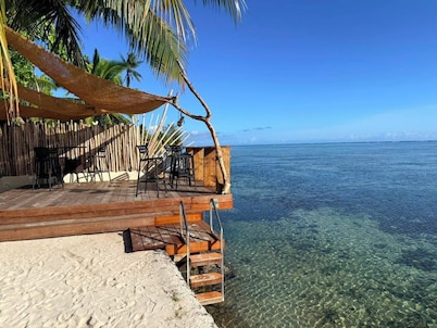 Tiare by Lagoon Dream Fully equipped house with seaside infinity pool and kayaks