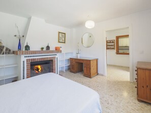 4 camere, ferro/asse da stiro, Wi-Fi gratuito, lenzuola