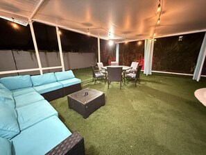 Outdoor dining - Royal Luxe Pool Home near Ft Laud airport/beach (Lauderhill)