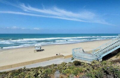 Steps to the Ocean+Village Beach Home w Hot Tub 🏖