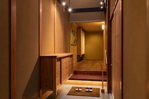 Interior - Gion Kyoka (Kyoto)