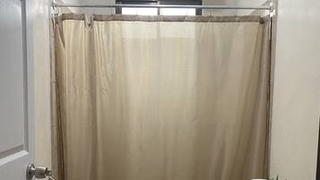 Apartment, 2 Bedrooms | Bathroom | Towels