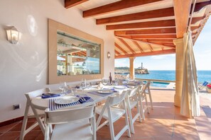 Outdoor dining - Villa Front a Far - Portocolom (Portocolom)