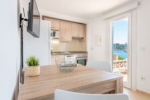 Fridge, microwave, oven, stovetop - Sa Caseta 3 - Porto Petro (Porto Petro)