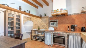 Coffee/tea maker, fridge, microwave, oven - Finca sa Ferreta - Cas Concos (Felanitx)