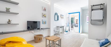2 slaapkamers, een strijkplank/strijkijzer, gratis wifi, beddengoed